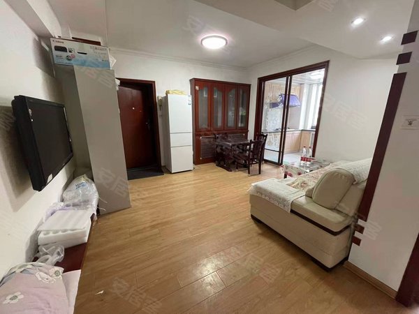 大连开发区东城天下裕民新苑裕民新苑电梯两室 家具家电齐全 有空调 包物业取暖近学校车站出租房源真实图片