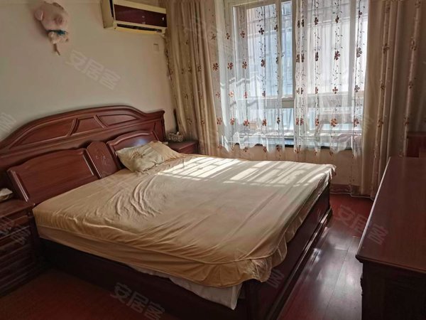 无锡宜兴宜城龙泽苑(北区)龙泽苑2期 多层 4楼 128平米 321,高档装修