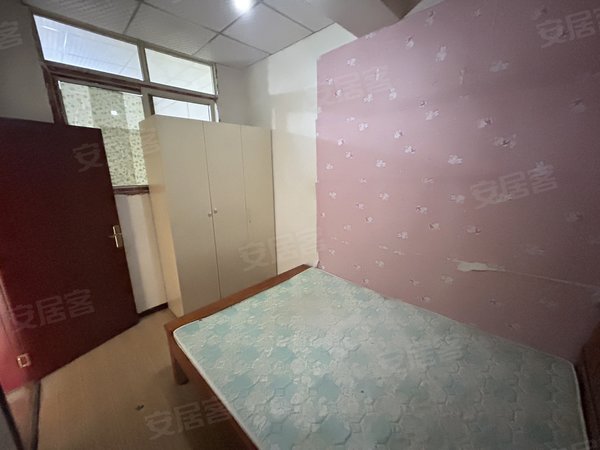 凉山西昌文汇胜利小区A区时代广场附近套二家具家电齐全，拎包入住，户型好，采光好出租房源真实图片