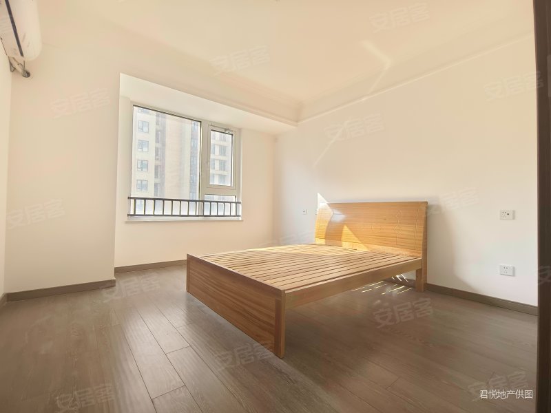 惊爆消息房东疯了吗万科精装修洋房精装带车位