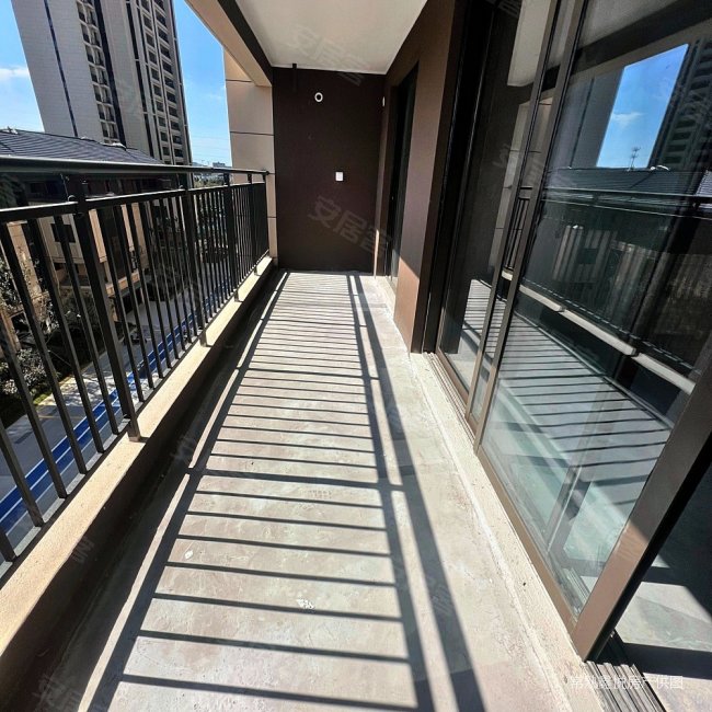 真实在售山樾雅苑位置采光好185万随时可看