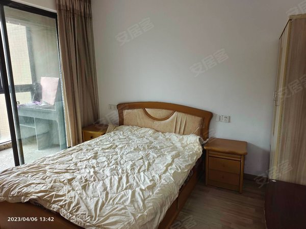 杭州桐庐桐庐城区富春滨江水岸华庭水岸华庭 简装 2室80方 江边小区