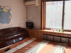 锦州凌河龙江街道龙江南里，三层，50平方米，两室一厅西向，700元出租房源真实图片