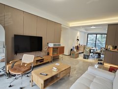 海口秀英西海岸鲁能海蓝公馆 3室2厅1卫 纯板楼南北通透 通风好出租房源真实图片