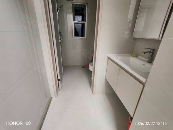 徐州新沂建邺路高铁花园高铁花园电梯精装三室两厅一卫1300月家具家电齐全拎包入住出租房源真实图片