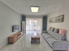 海口秀英秀英大道恩祥北大华府C区精装三房小清新风格，第一次出租，新房出租出租房源真实图片