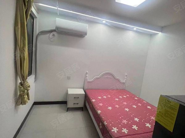 南桥租房,奉浦大道地铁站附近精装一室户独厨独卫 出租 上院南,奉贤