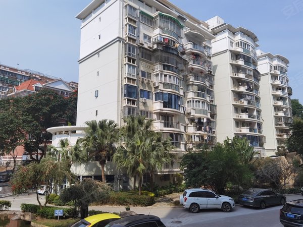 厦门思明莲前东路金沙花园莲前西路电梯房 金沙花园 4室2厅2卫 6300元