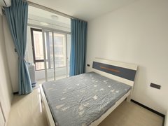 厦门海沧马銮湾新城招商花园城隔壁 小区房 两房带阳台 精装高层 朝南出租房源真实图片