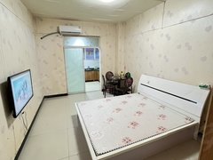 喀什喀什市喀什城区月付 押一付一可短租 中亚商贸城3楼 单身公寓带空调出租房源真实图片