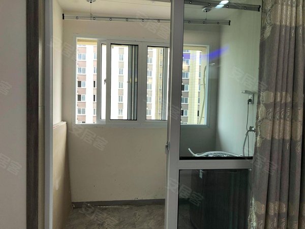 上海松江车墩松南城善德苑松南城善德苑,新出精装一房一厅民用水电可