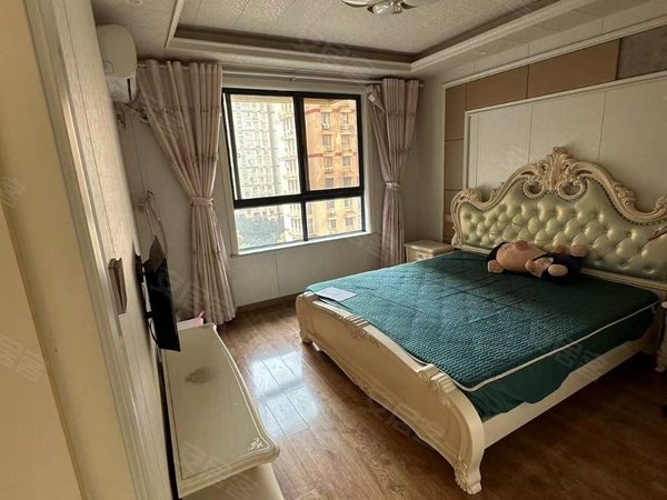 盐城阜宁阜宁城南新区汇贤华府汇贤华府,8楼,精装3室,家电齐全,拎包即