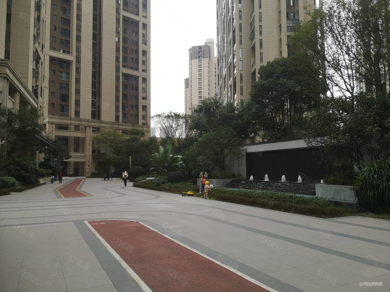 房东急售,世茂璀璨天城二期,纯商品房社区,地铁口复式三房两卫