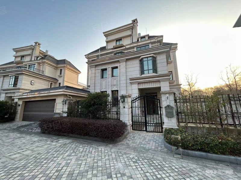 白塘景苑(别墅)6室2厅6卫547㎡南北3718万