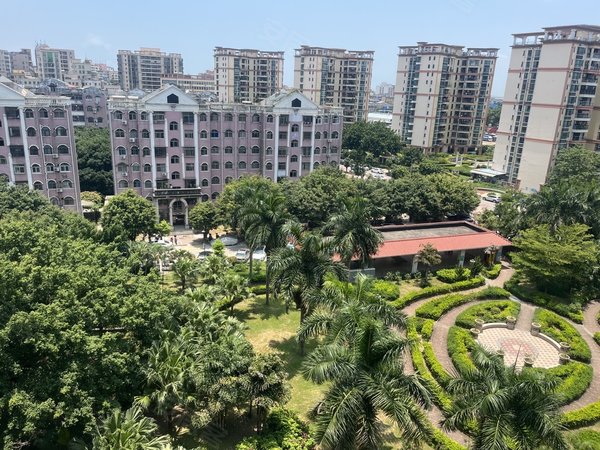 深圳宝安福永金域豪庭(三期)11号线福永地铁口200米,南向精装三房