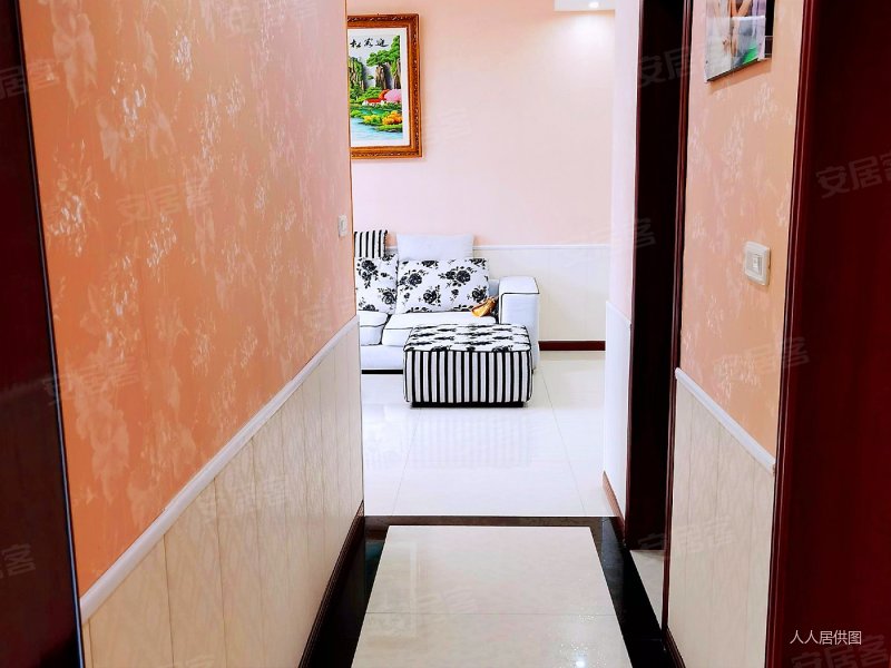 渝北区 金色池塘 三房 110万