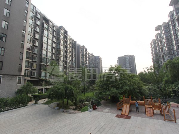 北京朝阳亚运村安立花园小区15号线100米 安立花园小区 南北通透 3居