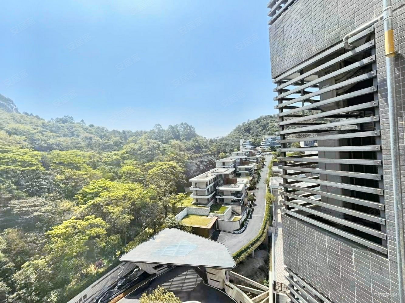 好房源,好景观,一线湖景豪宅,南湖景观靓房,新天半山二手房,1380万,5