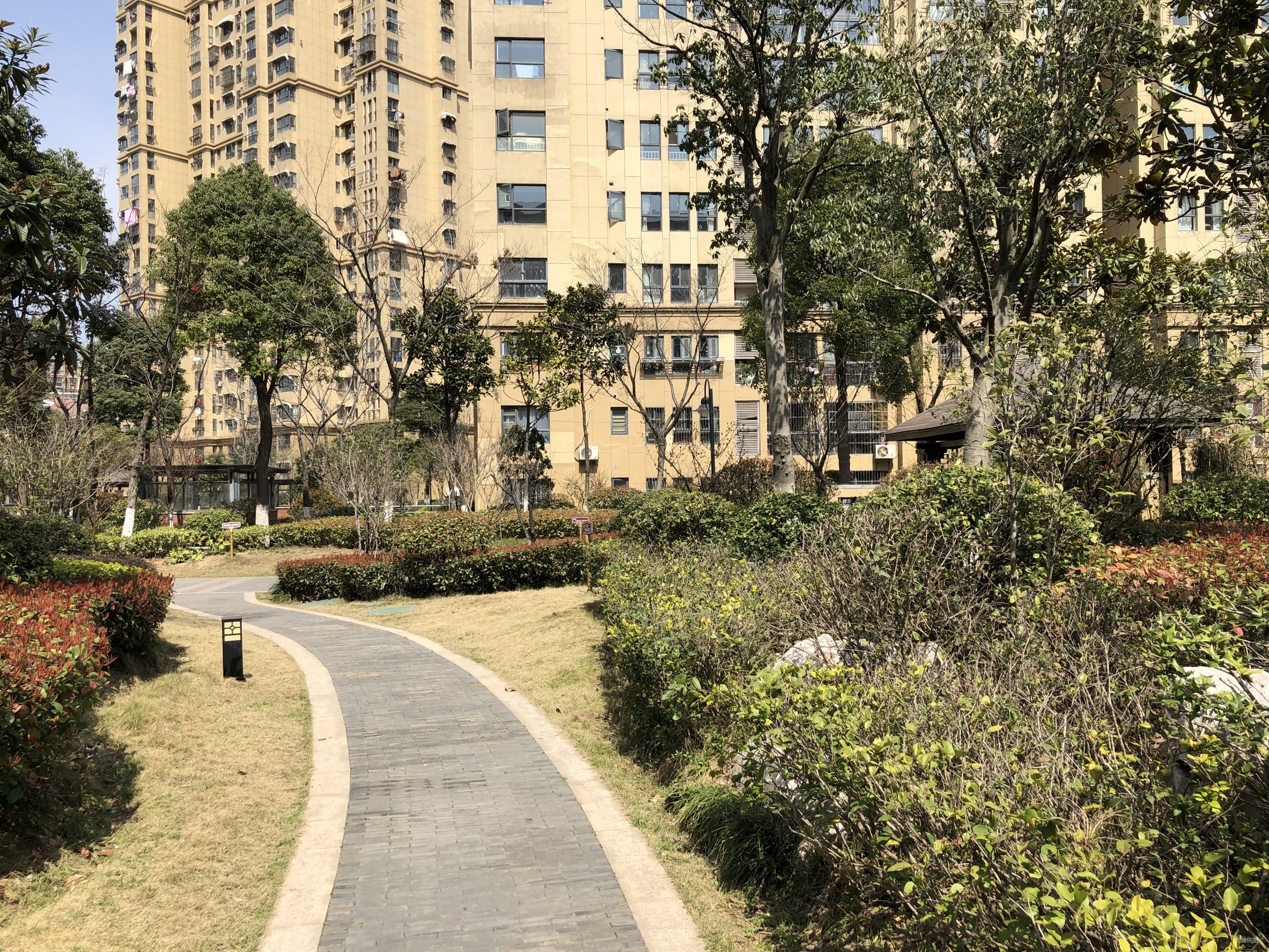 荣盛兰亭苑精装修127平满五电梯房楼层好视野无遮