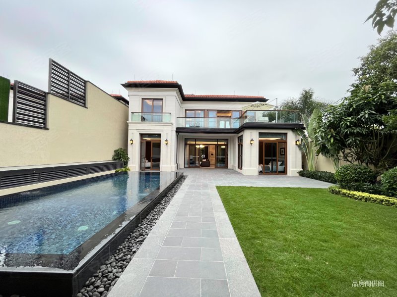 绿城海棠潮鸣(别墅)6室2厅4卫130㎡南北958万