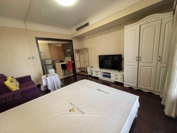 昆山玉山老城区昆山君悦豪庭金鹰边上(清爽大气  实拍图片)钥匙看房