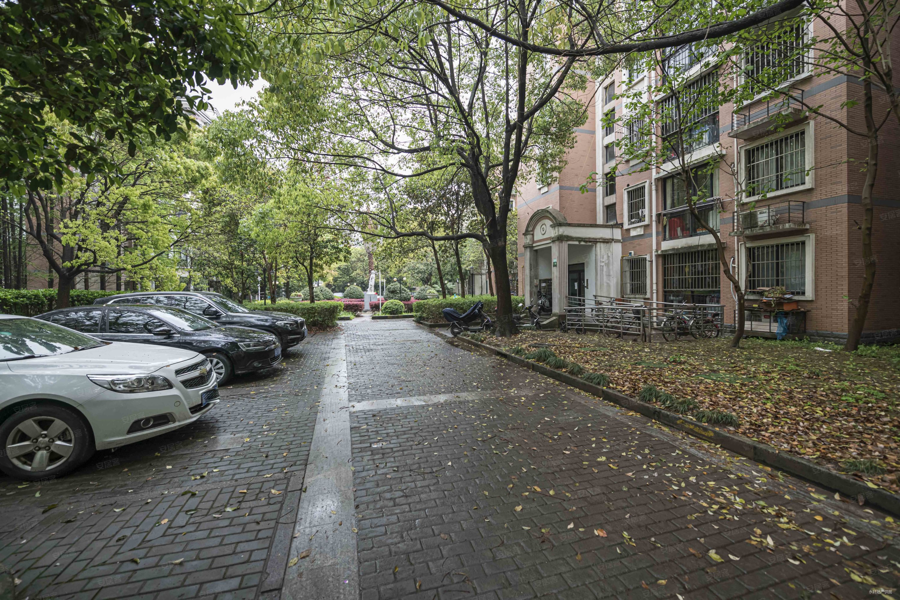 绿地康桥新苑2室2厅1卫76.95㎡东470万