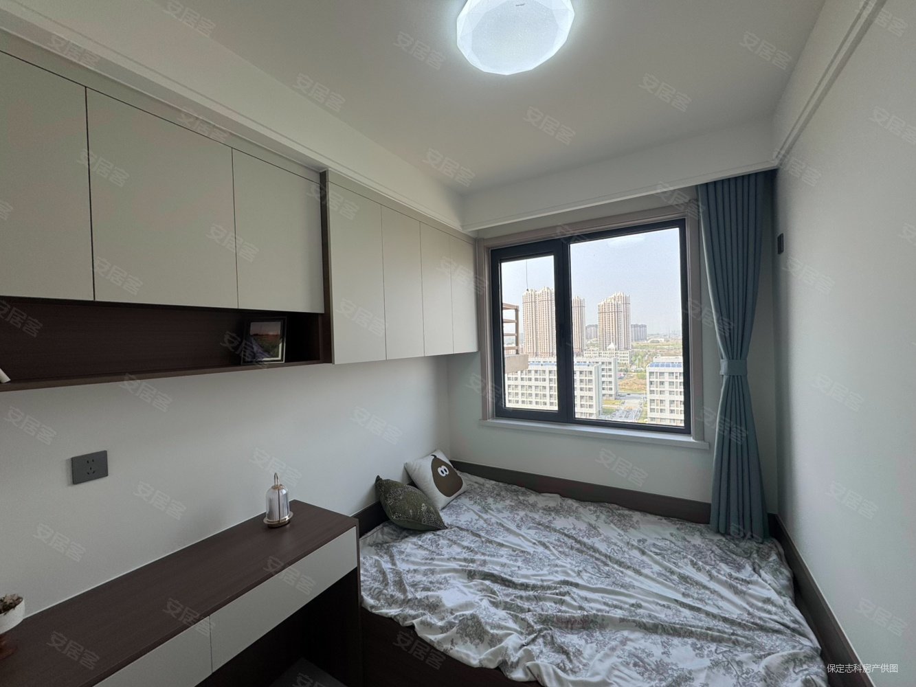 维多利亚夏郡4室2厅2卫162㎡南北115.8万