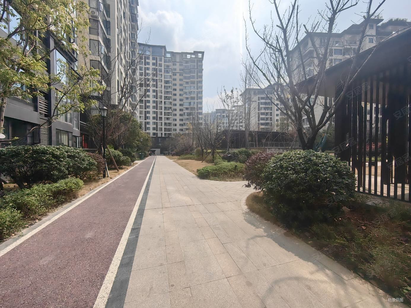 君悦华府洋房顶跃享别墅品质6房3卫实得360平