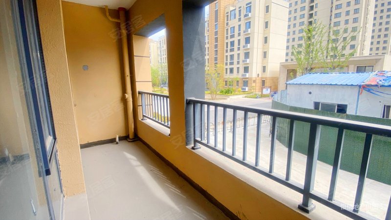 一手房手续,永新华府,电梯洋房,毛坯套三双卫,带车位随时看房