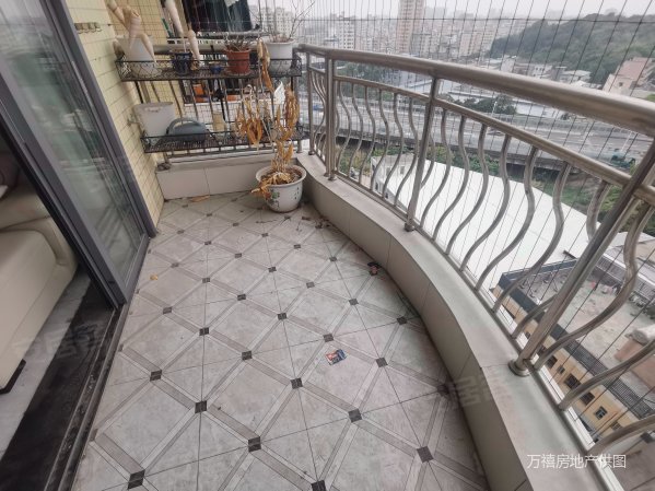 急卖笋盘健逸天地商圈成熟双卫格局南北通透精装好房