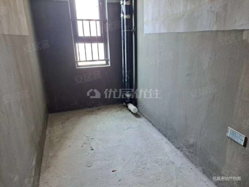 中建宜昌之星(C区)4室2厅2卫170㎡东南155万