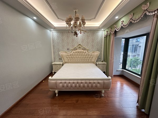 金华东阳东阳市中心海德公园(别墅)做直播拍摄看过来 海德公园别墅 适合电商自住带大院子临近义乌出租房源真实图片