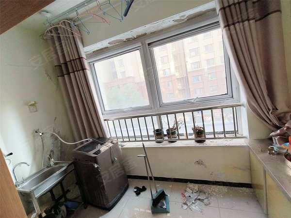 济南槐荫匡山片区恒生艾特公寓新上好房 艾特公寓  边户 东侧 南侧 带