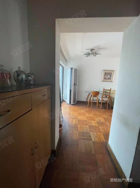 海华花园 临地铁 近日月光 双卫格局 商业配套齐全 商品住宅