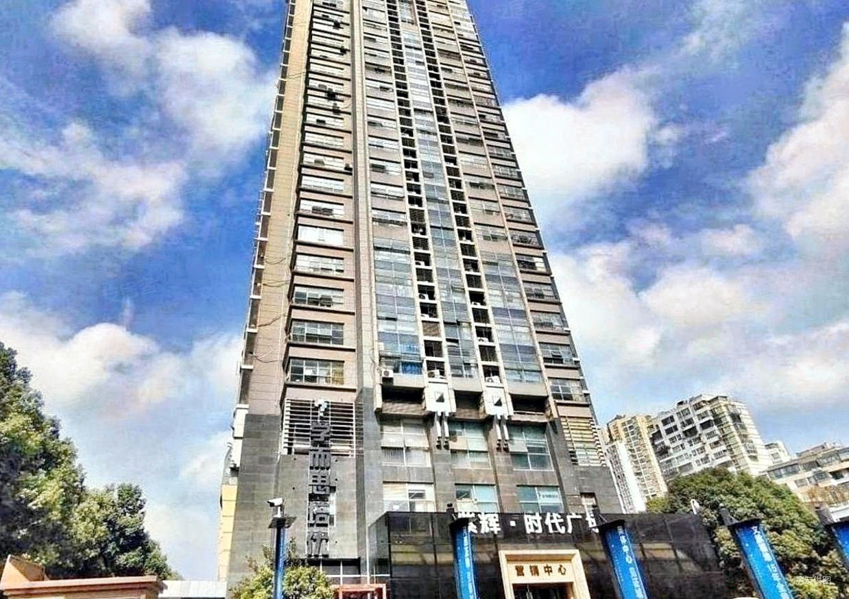 交通便利 近地铁,紫辉时代广场二手房,240万,1室2厅,1卫,71平米-南京