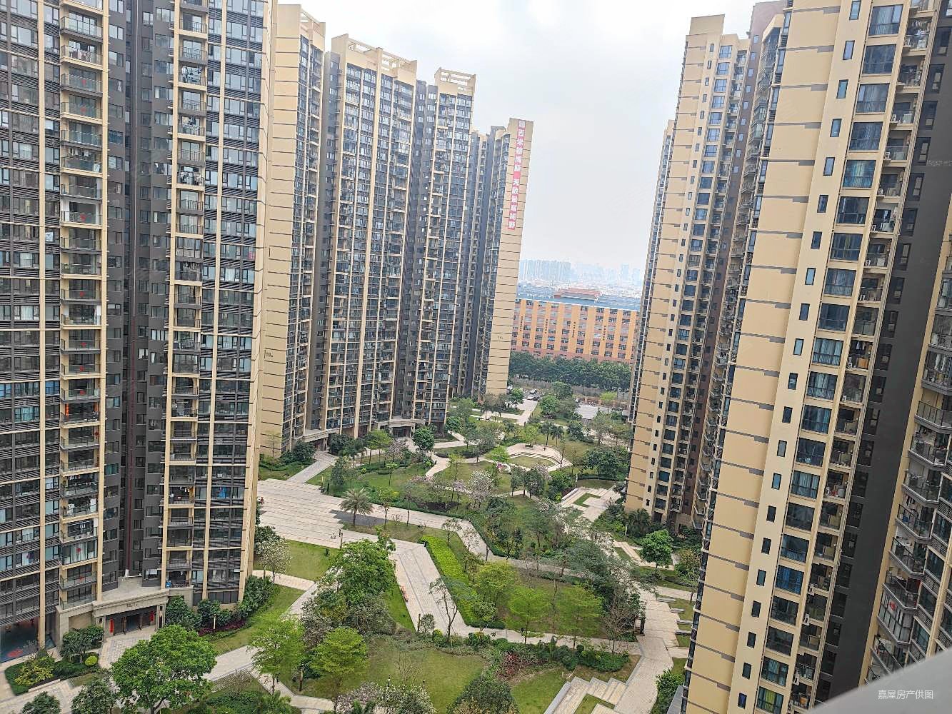 看花园全新装修未入住电梯3房2卫仅售145万满二年,颐安灏景湾二手房