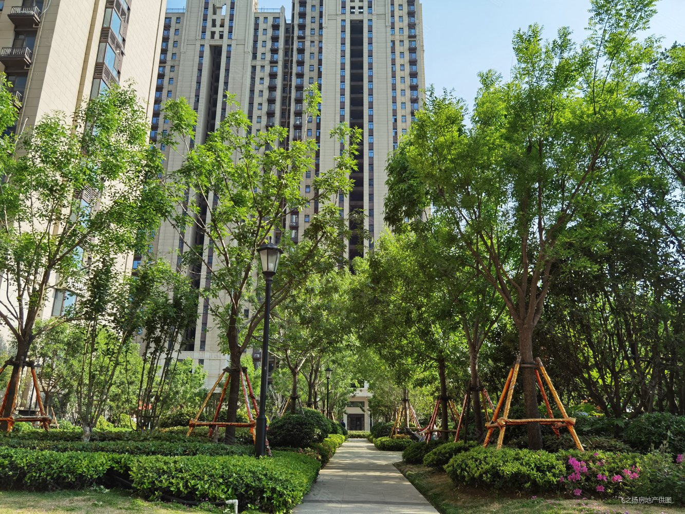 华瑞紫韵城景园2室2厅1卫81㎡南北79万