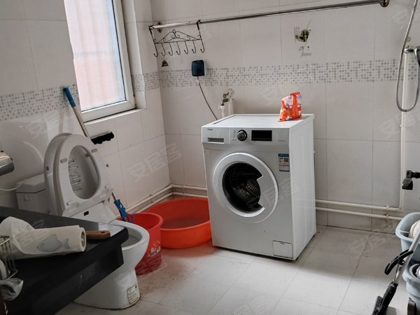 东都商院套三厅3楼110平3333月精装全套电梯房,市北租房-青岛58安居客