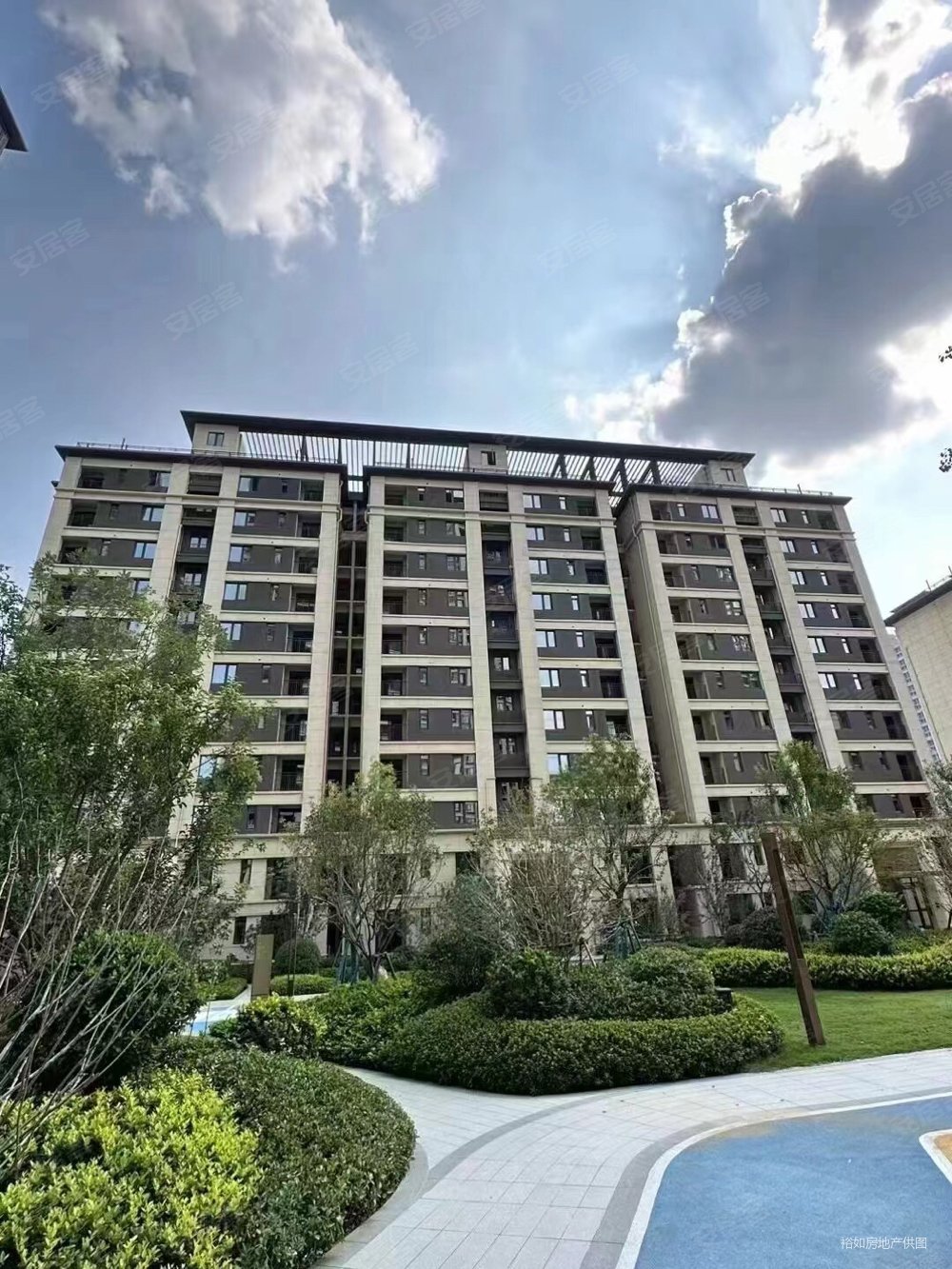 万科新田湖与城