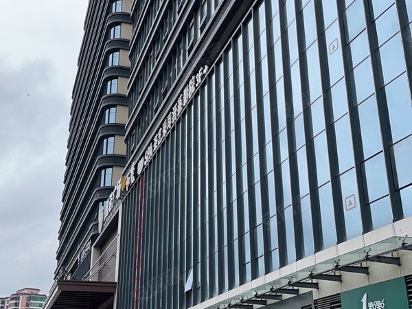 广州荔湾滘口鹅潭汇soho5号线地铁口50米直达珠江新城小区房民水电