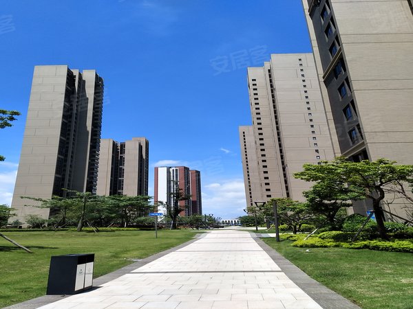 珠海斗门白蕉时代倾城(三期)时代三期 学校门口三房出租 仅租1400一个