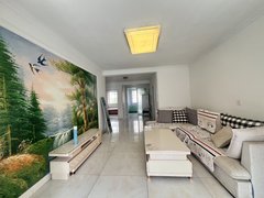 青岛胶州北关全屋瓷砖，北关套二，低楼层，家具家电齐全850月出租房源真实图片