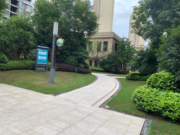 武汉汉阳四新华发未来荟(一期)四新南路,品质小区,精装2室,人流量大