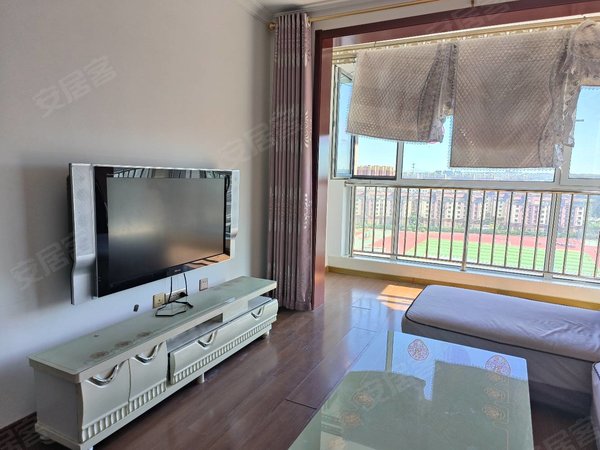 中云租房,宋城美域东区 套二 卧室有空调 非常干净 随时看房,胶州租房