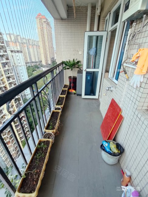 航洋商圈 近地铁口 双凤翔 蓝山上城 朝南大平层 看房方便