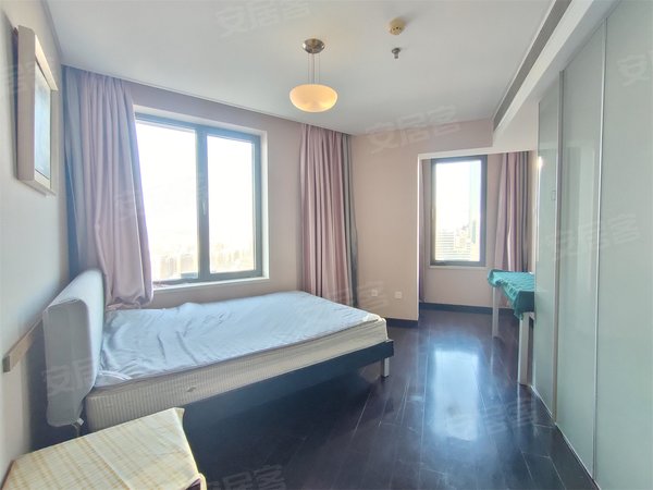 青岛市南五四广场颐和国际颐和国际 1室1厅1卫  电梯房 精装修70平米