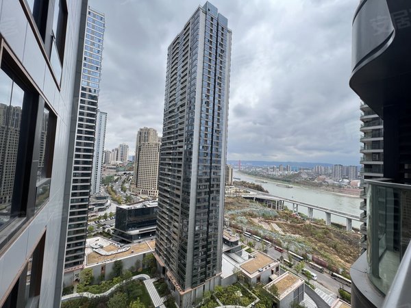 重庆江北寸滩中国铁建西派城2期实拍北滨路横厅大平层 全新住家装修