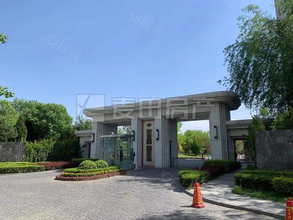 北京朝阳朝阳公园东山公寓东山墅 东山公寓 次新房 地暖精装修 装修