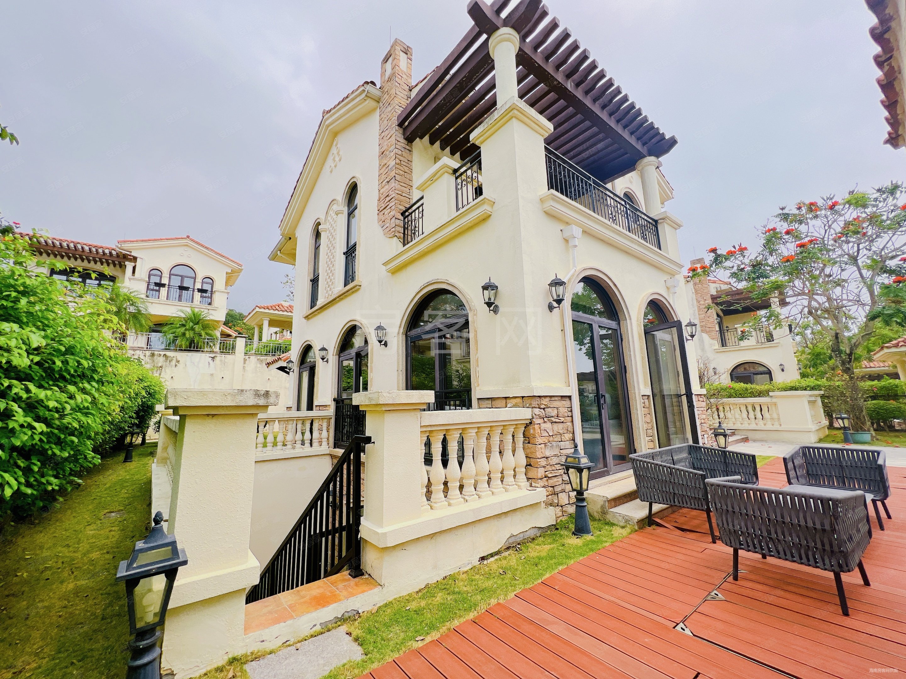 70年海景现房金泰南燕湾独栋别墅带泳池