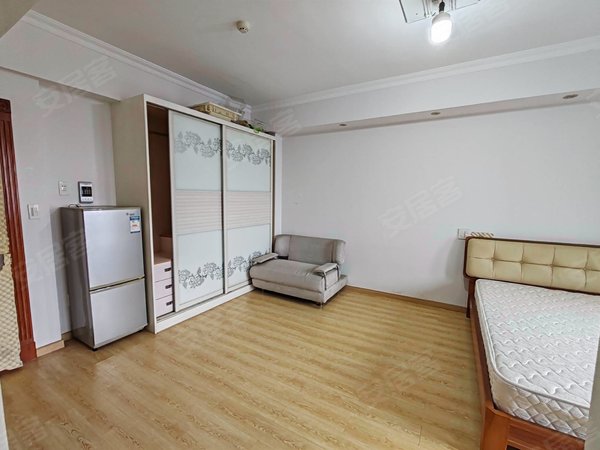 嘉兴海宁海宁市区西山一品商务中心西山一品单身公寓1500元出租房源